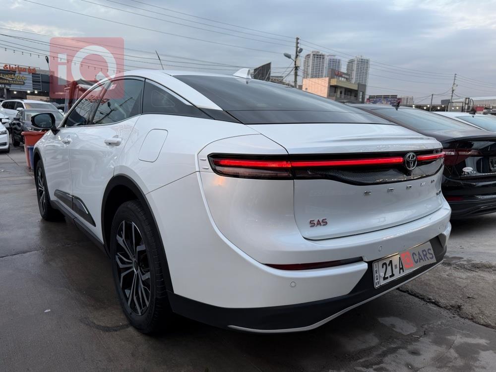 تۆیۆتا کراون